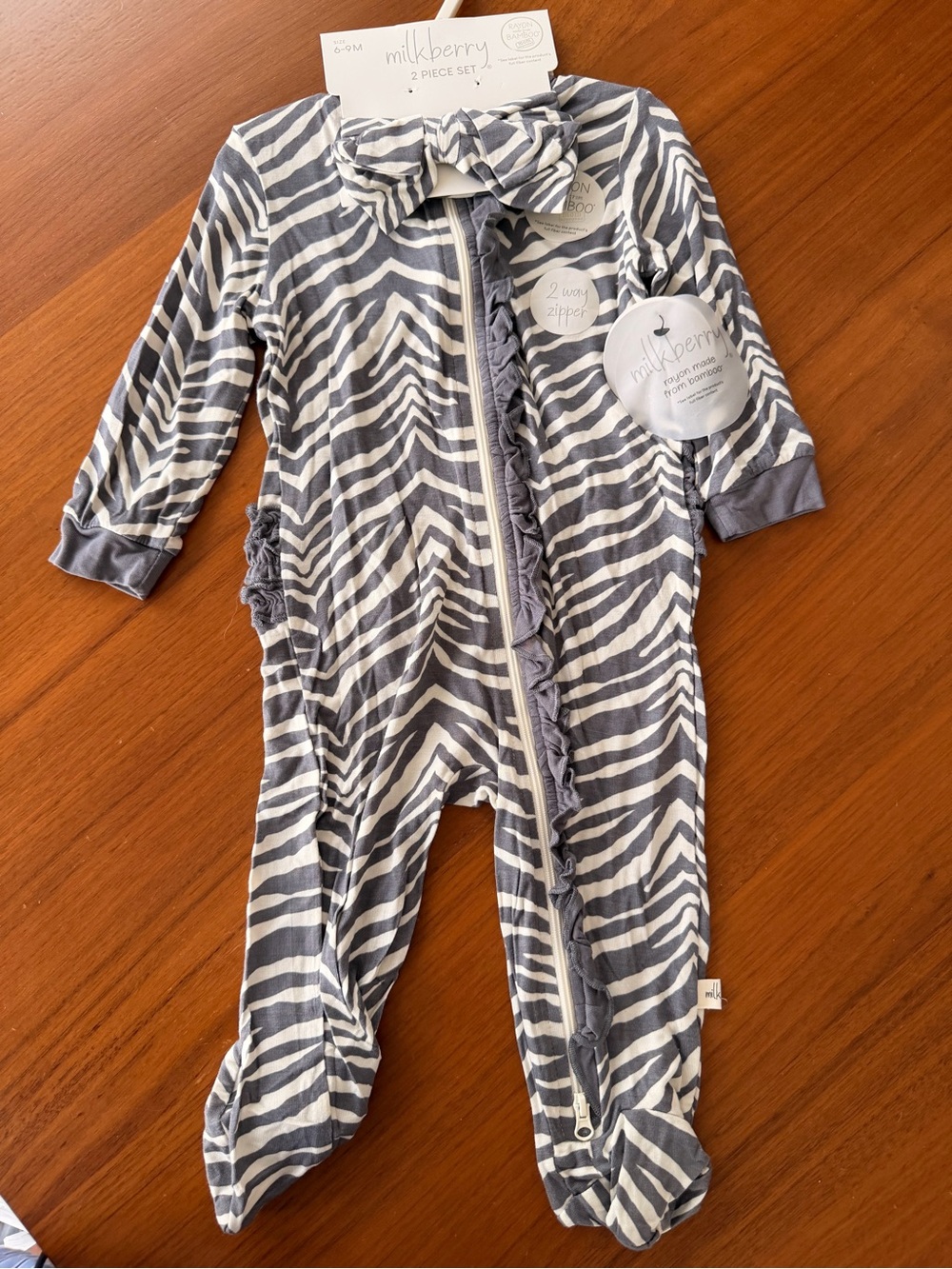 NWT Milkberry Bamboo Zebra Footie Sleeper + Bow Headband 6-9 Months